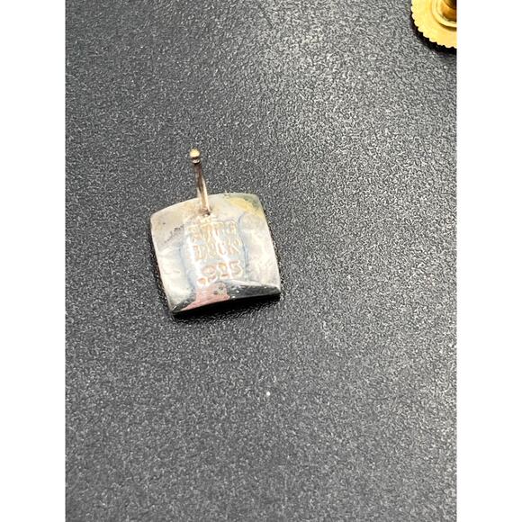 Anna Beck Designer Vintage
Sterling Silver Dot Design Square Stud Post Earrings - Picture 10 of 10